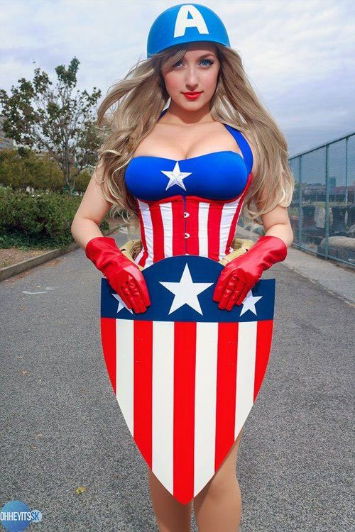 Cosplay Captain America version Pin-Up