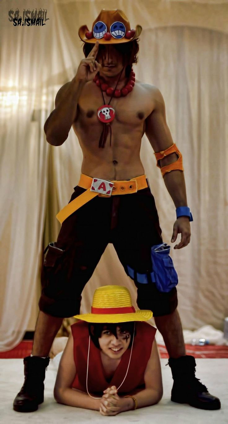 Des cosplays d'hommes sexy