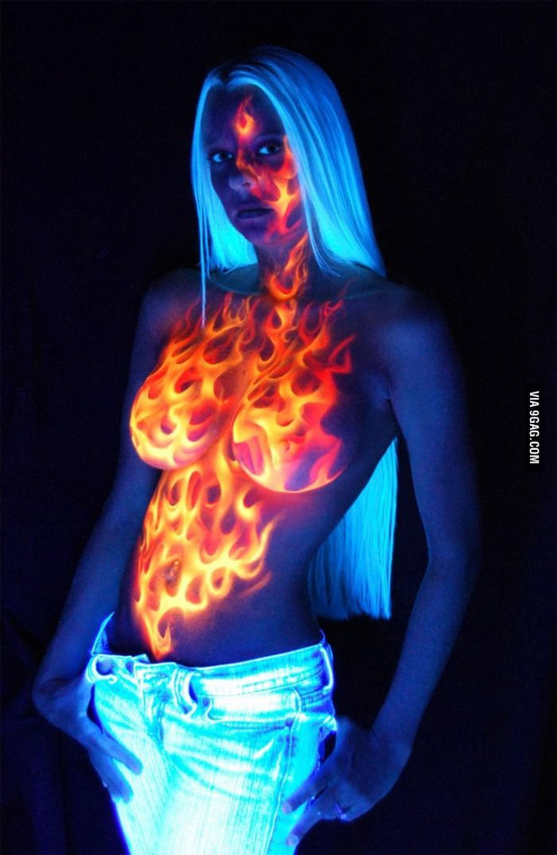 Du body painting sexy