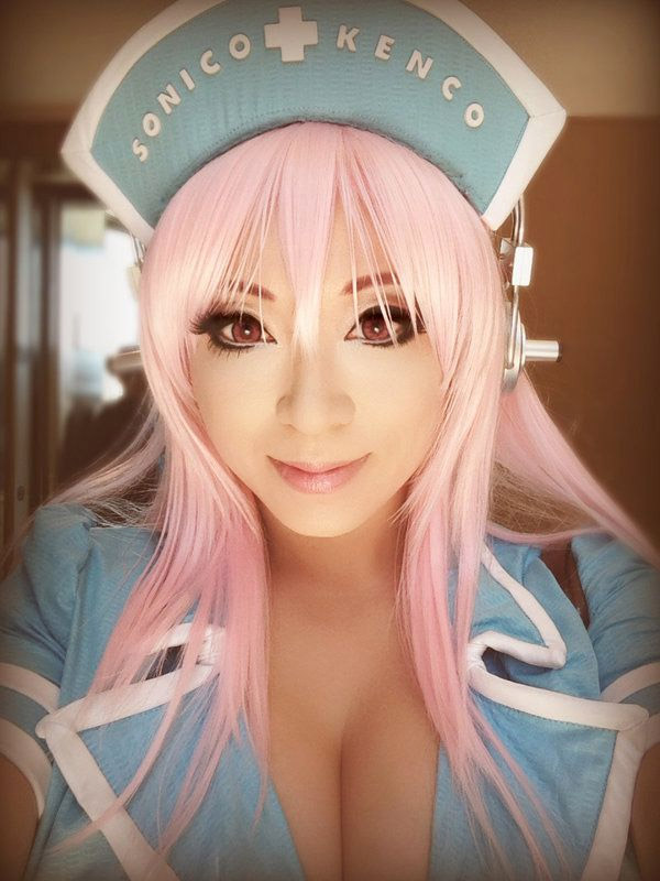 De jolis cosplays de Super Sonico