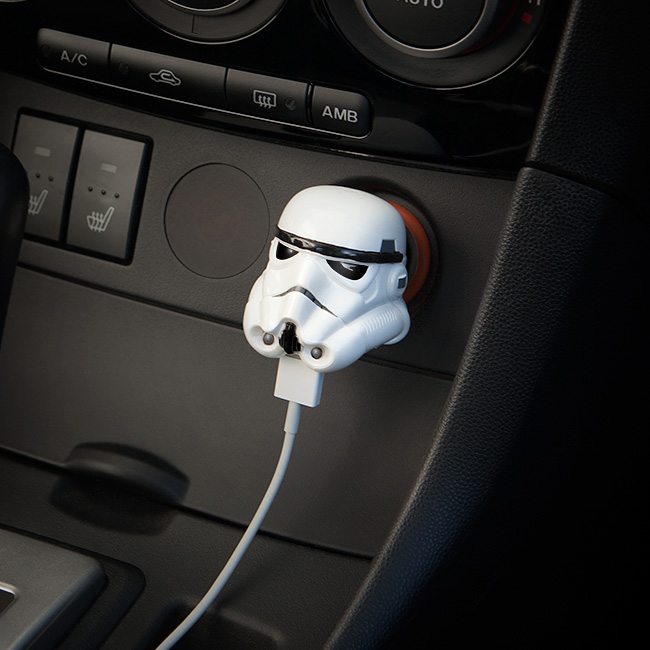 Chargeur USB allume cigare Stormtrooper et Dark Vador