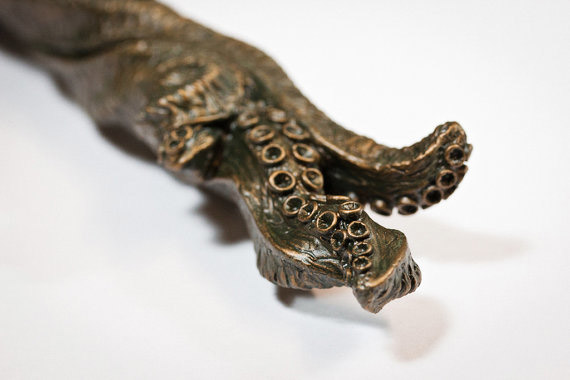 Tentacule rouleau de papier toilette