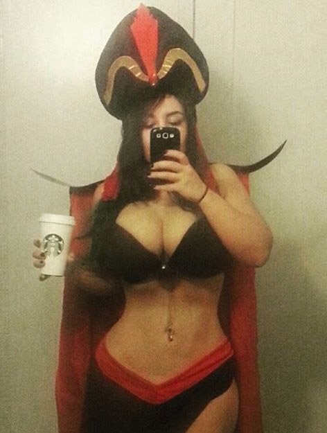 30 cosplayeuses sexy
