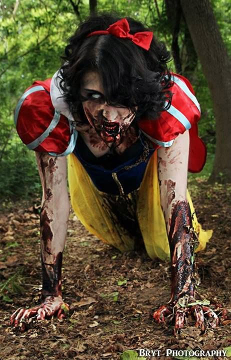 Cosplay de zombie sexy