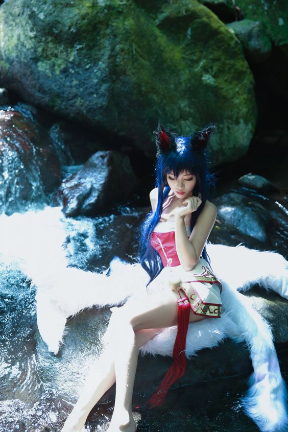 Cosplay sexy AHRI League of Legends